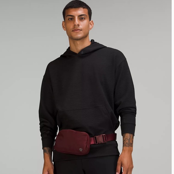 NWT Lululemon Red Merlot Everyday Belt Bag! - Picture 3 of 10